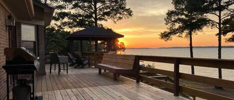 House (2 Bedrooms) | Front of property