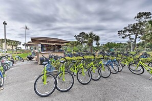 Apartment (2 Bedrooms) | Interior - Balcony w/ Tennis Court View: Hilton Head Condo (Hilton Head Island)