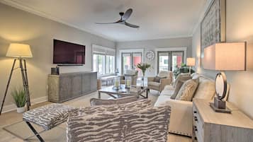Villa (2 Bedrooms) | Front of property