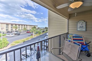Apartment (1 Bedroom) | Interior - Beach & Pool Access: Hilton Head Condo w/ Balcony (Hilton Head Island)