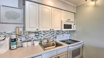 Apartment (1 Bedroom) | Interior