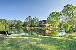 Apartment (1 Bedroom) | Interior - Beach View, Pool & Tennis: Hilton Head Island Unit (Hilton Head Island)