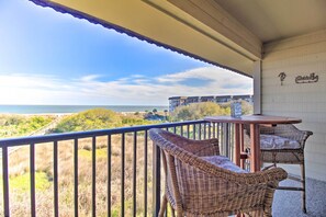 Apartment (1 Bedroom) | Interior - Beach View, Pool & Tennis: Hilton Head Island Unit (Hilton Head Island)