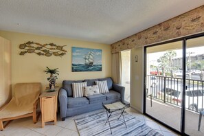 Apartment (1 Bedroom) | Interior - Community Pool & Bikes: Hilton Head Family Condo (Hilton Head Island)