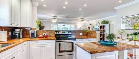 House (2 Bedrooms) | Interior