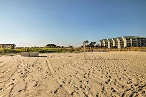 On the beach - Hilton Head Island Resort Condo - Steps to Beach! (Hilton Head Island)