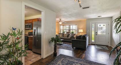 Mcgarity Lakehouse: Disney & Universal Day Trip