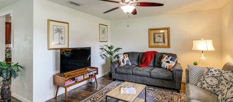 Mcgarity Lakehouse: Disney & Universal Day Trip