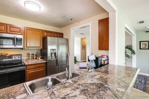 Rumah (2 Bedrooms) | Interior