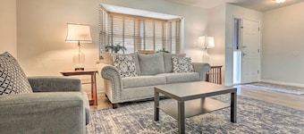 Deltona Lake House, Day Trip to Disney & Universal