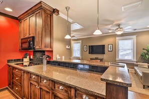 Apartment (0 Bedroom) | Interior