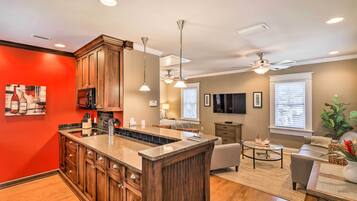 Apartment (0 Bedroom) | Interior