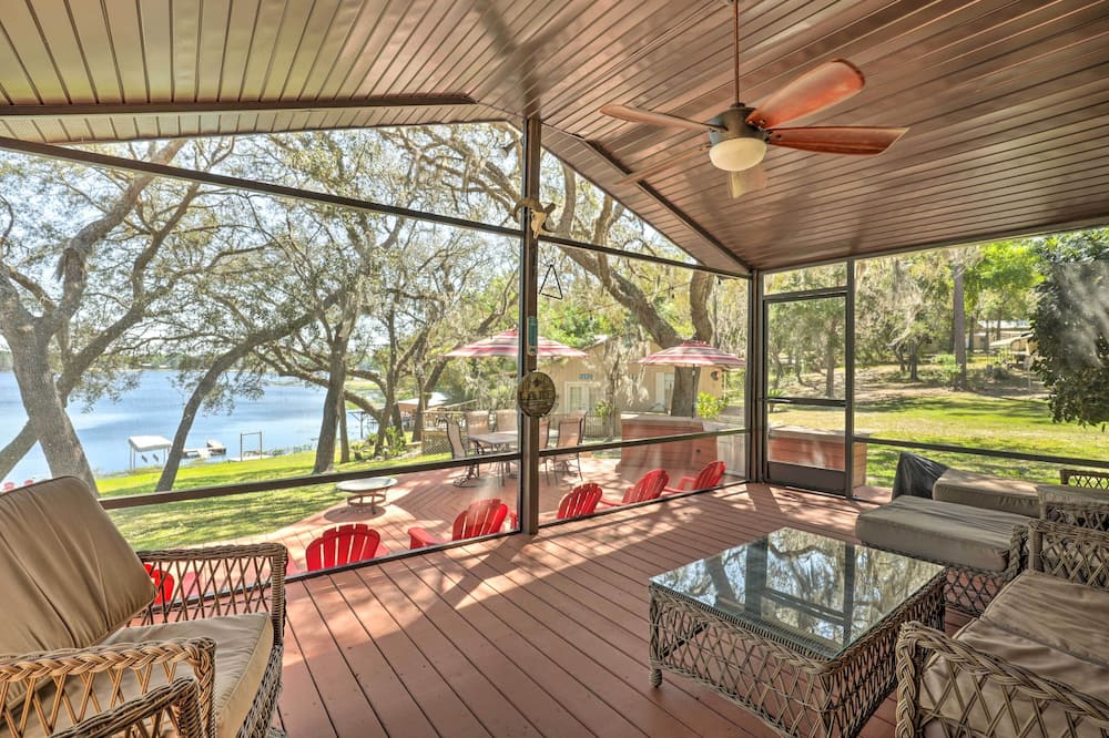 Lakefront Nature Escape! Cabin in Keystone Heights - Lake Santa Fe, FL