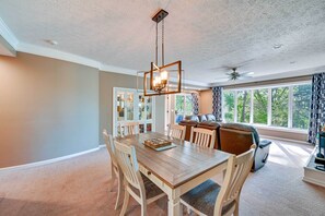 Apartment (2 Bedrooms) | Interior - Lake Keowee Condo w/ Balcony & Resort Amenities! (Salem)