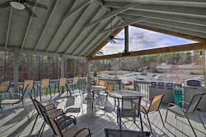 Apartment (2 Bedrooms) | Interior - Lake Keowee Condo w/ Balcony & Resort Amenities! (Salem)