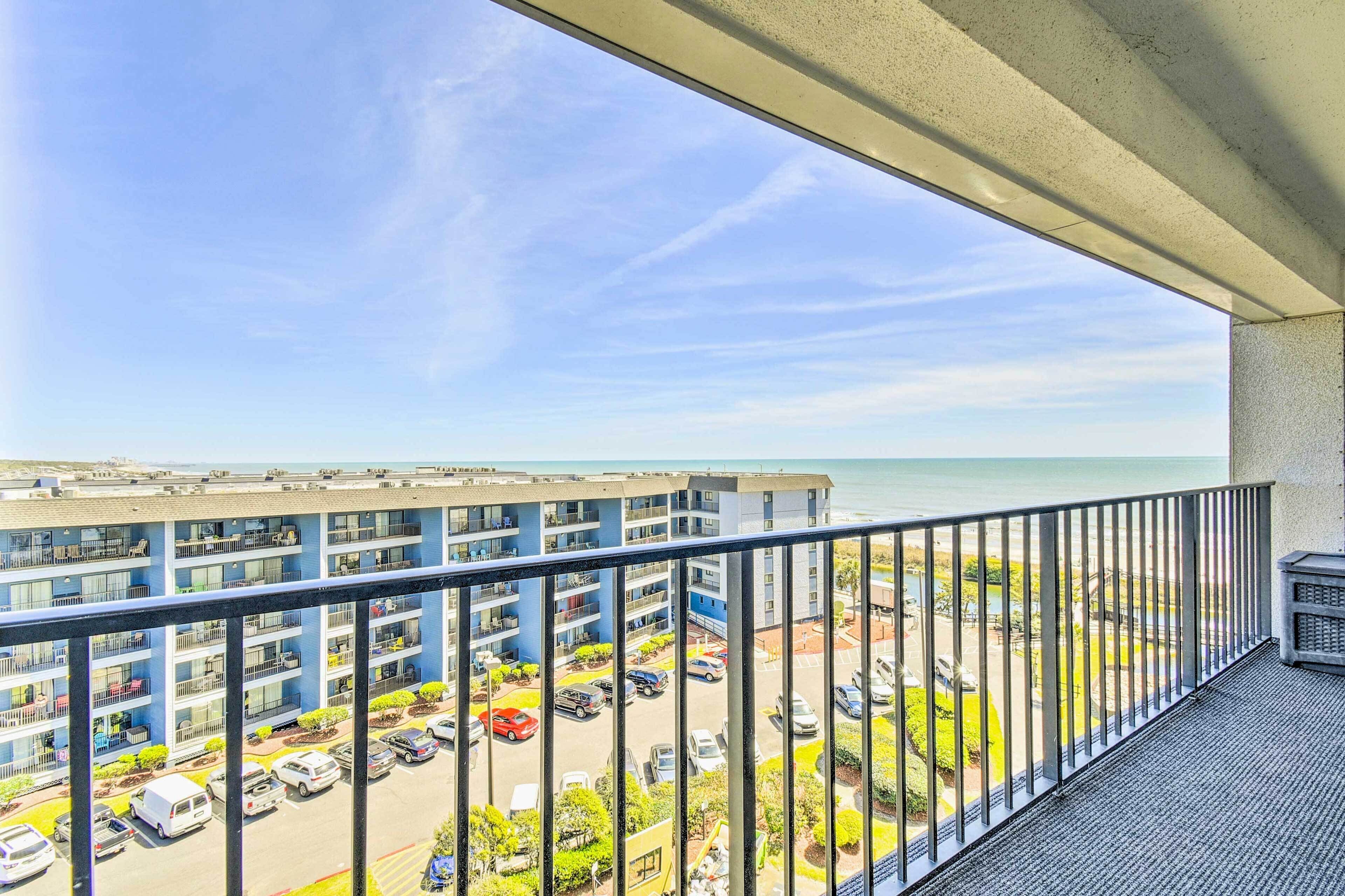 Homey Myrtle Beach Condo w/ Resort Amenities!