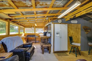 Cottage (2 Bedrooms) | Bahagian dalam