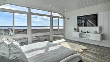 House (6 Bedrooms) | Interior