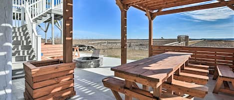 House (6 Bedrooms) | Interior