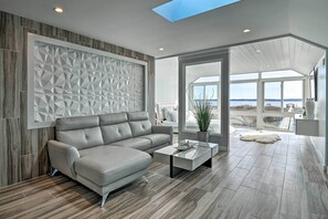 House (6 Bedrooms) | Interior - Luxurious Waterfront Home w/ Private Pier & Views! (Georgetown)