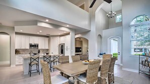 Ảnh chưa phân loại, 5 trong số 37 ảnh, nút