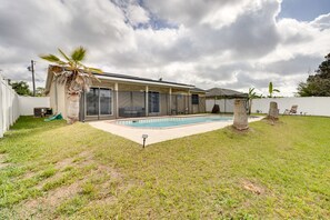 Outdoor pool - Kissimmee Vacation Rental: Fenced-in Yard w/ Pool! (Poinciana)