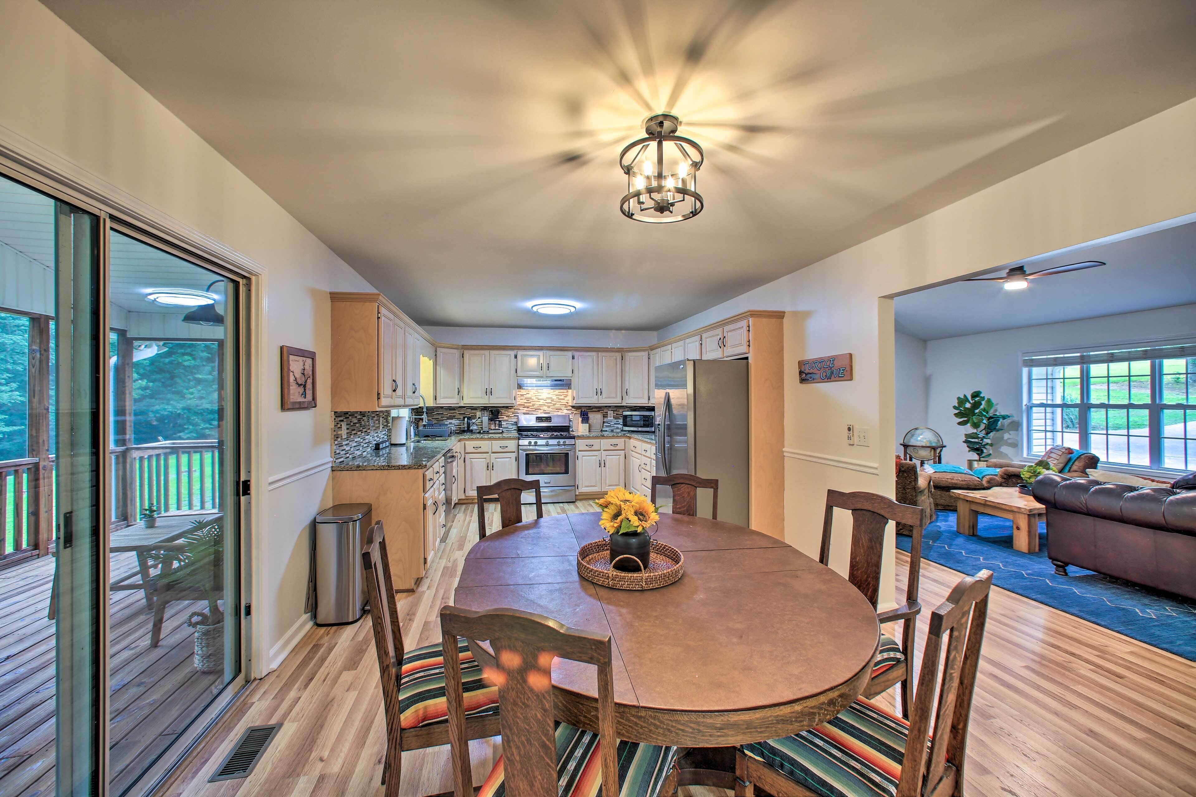 Lakefront Townville Getaway w/ Private Dock!