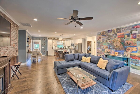 House (2 Bedrooms) | Front of property