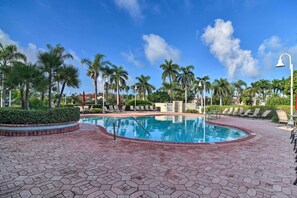 Apartment (2 Bedrooms) | Interior - Modern Isla Del Sol Condo: Walk to St. Pete Beach! (St. Petersburg)
