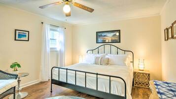 3 bedrooms, iron/ironing board, free cots/infant beds, bed sheets