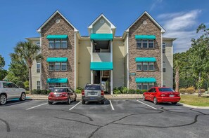 Apartment (1 Bedroom) | Interior - 1 Mi to Coast: Myrtle Beach Condo w/ Pool Access! (Myrtle Beach)