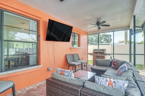 House (3 Bedrooms) | Interior