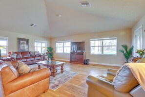 Casa (2 Bedrooms) | Interior