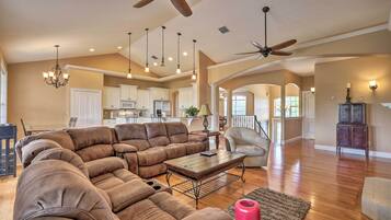 Rumah (5 Bedrooms) | Interior