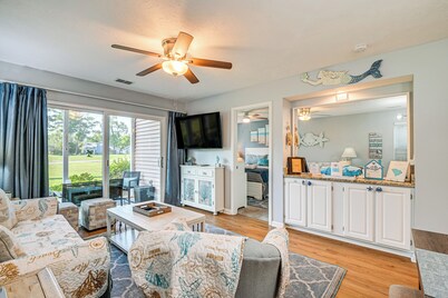 1st-floor Condo w/ Pool on Intracoastal Waterway!