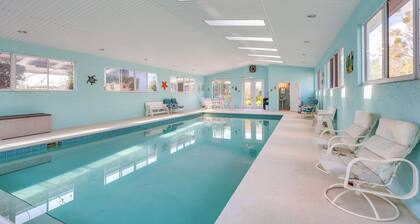 Lecanto House w/ Deck, Porch & Indoor Pool!