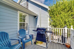 House (1 Bedroom) | Interior - Lecanto House w/ Deck, Porch & Indoor Pool! (Lecanto)