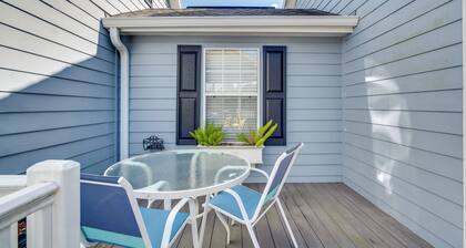 Lecanto House w/ Deck, Porch & Indoor Pool!