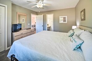 Apartment (2 Bedrooms) | Interior - Myrtle Beach Condo w/ Community Amenities! (Myrtle Beach)