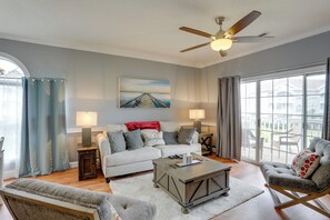 Apartment (2 Bedrooms) | Front of property - < 2 Mi to Coast: Condo w/ Pool in Myrtle Beach (Myrtle Beach)
