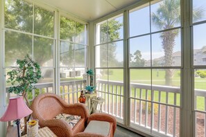 Apartment (2 Bedrooms) | Interior - 2 Mi to Broadway at the Beach: Myrtle Beach Condo (Myrtle Beach)