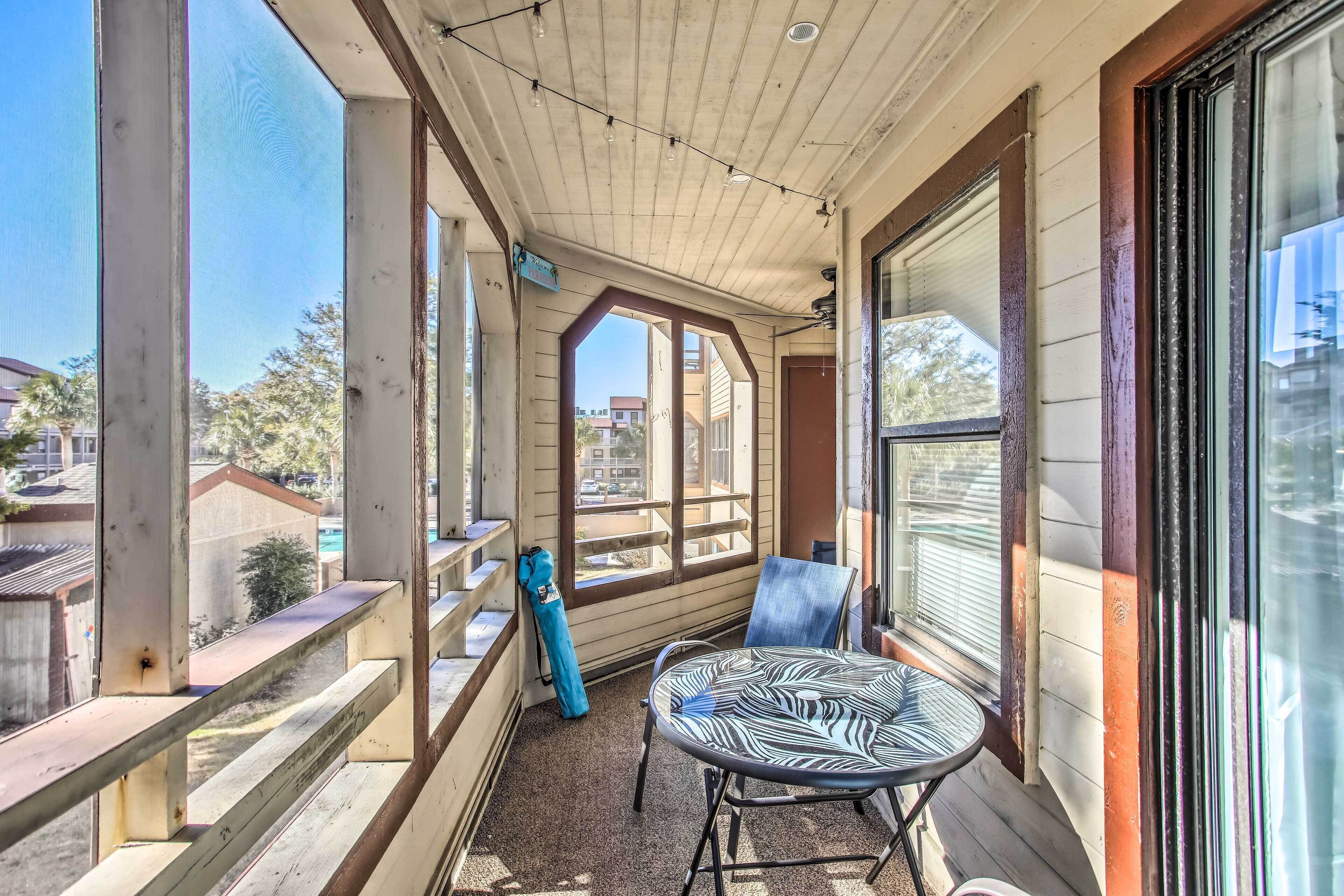 Myrtle Beach Condo ~ Half Mile to Beach