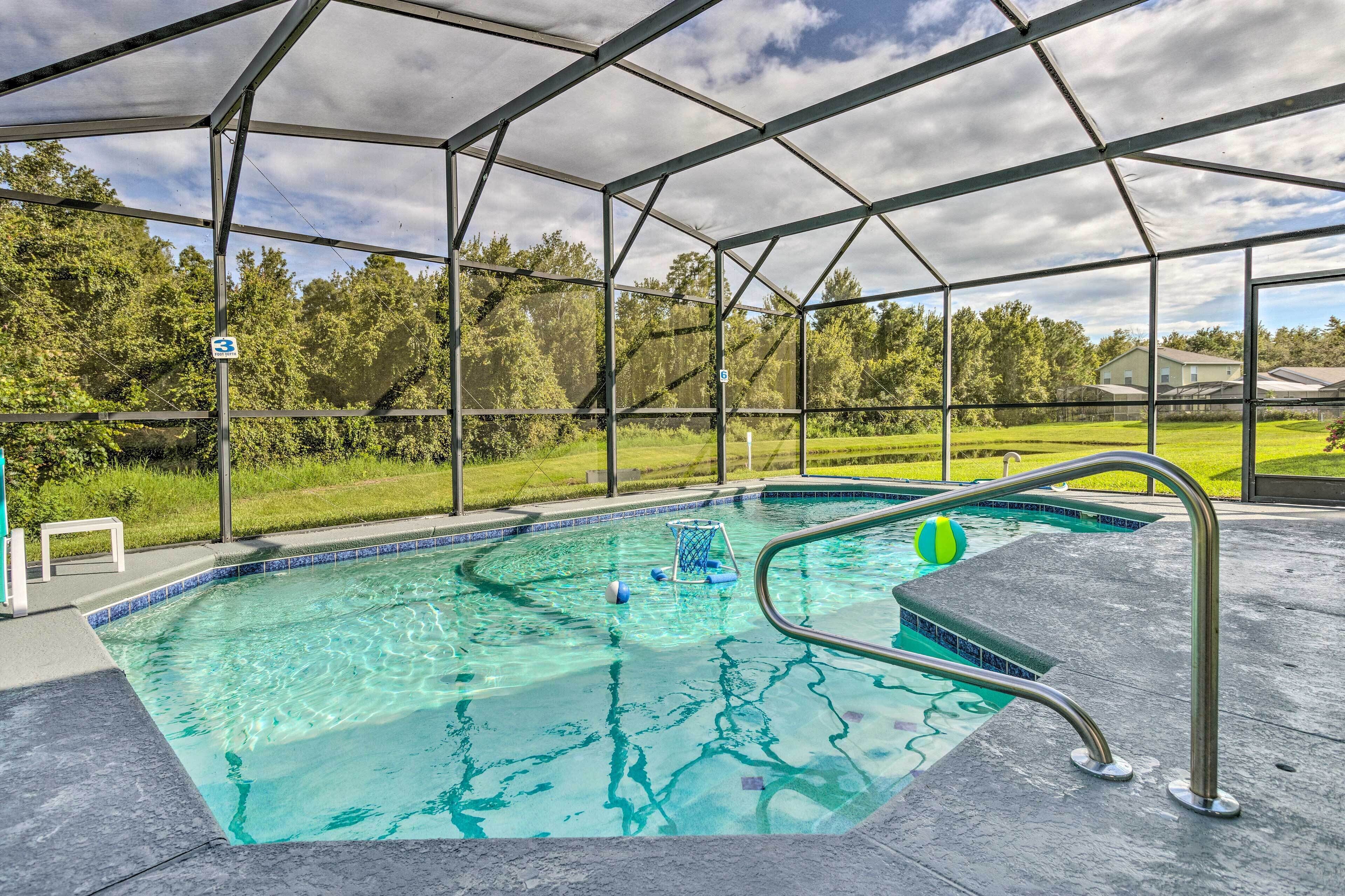 Davenport Home w/ Lanai & Pool: 10 Mi to Disney!