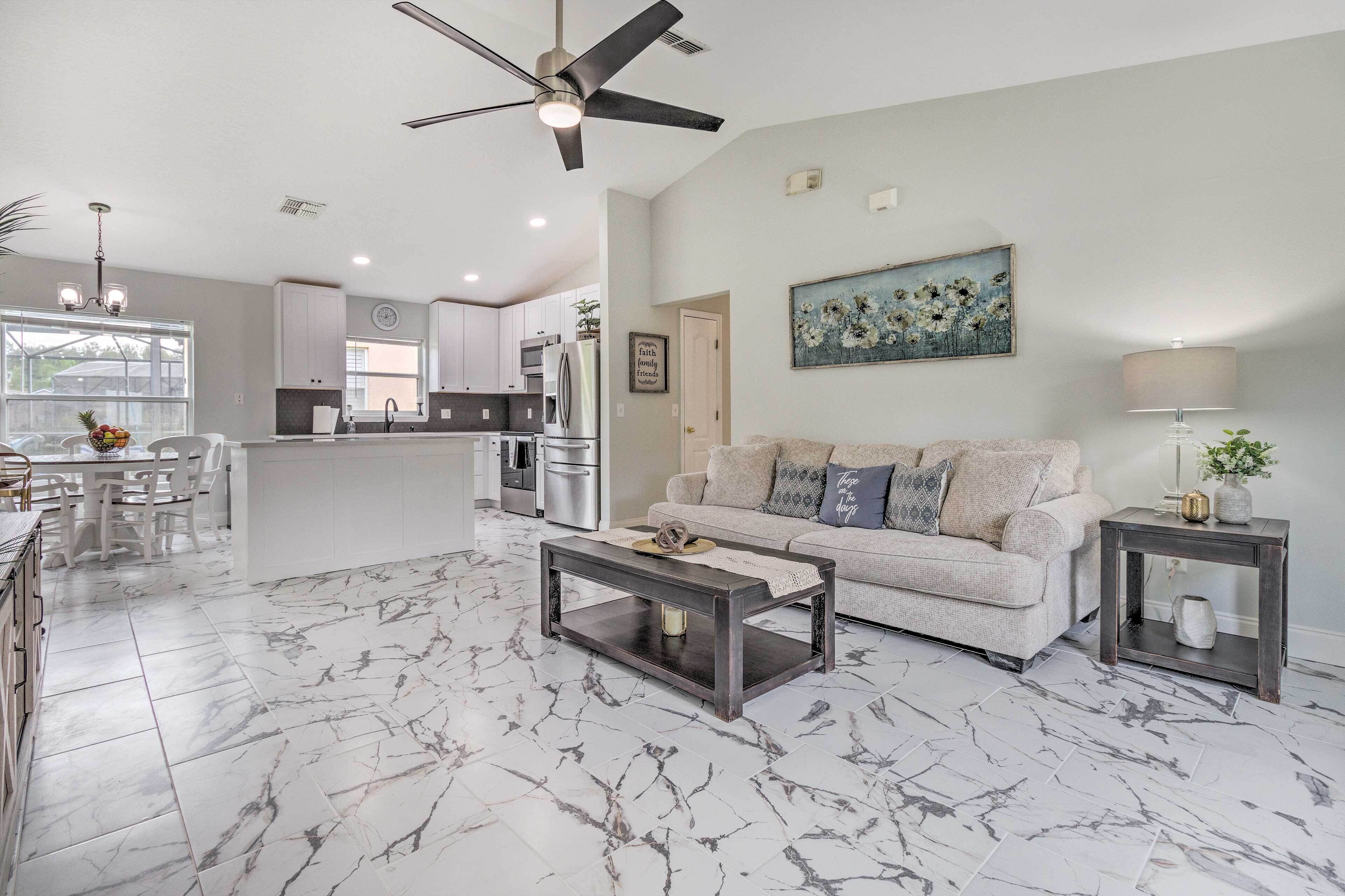 Davenport Home w/ Lanai & Pool: 10 Mi to Disney!