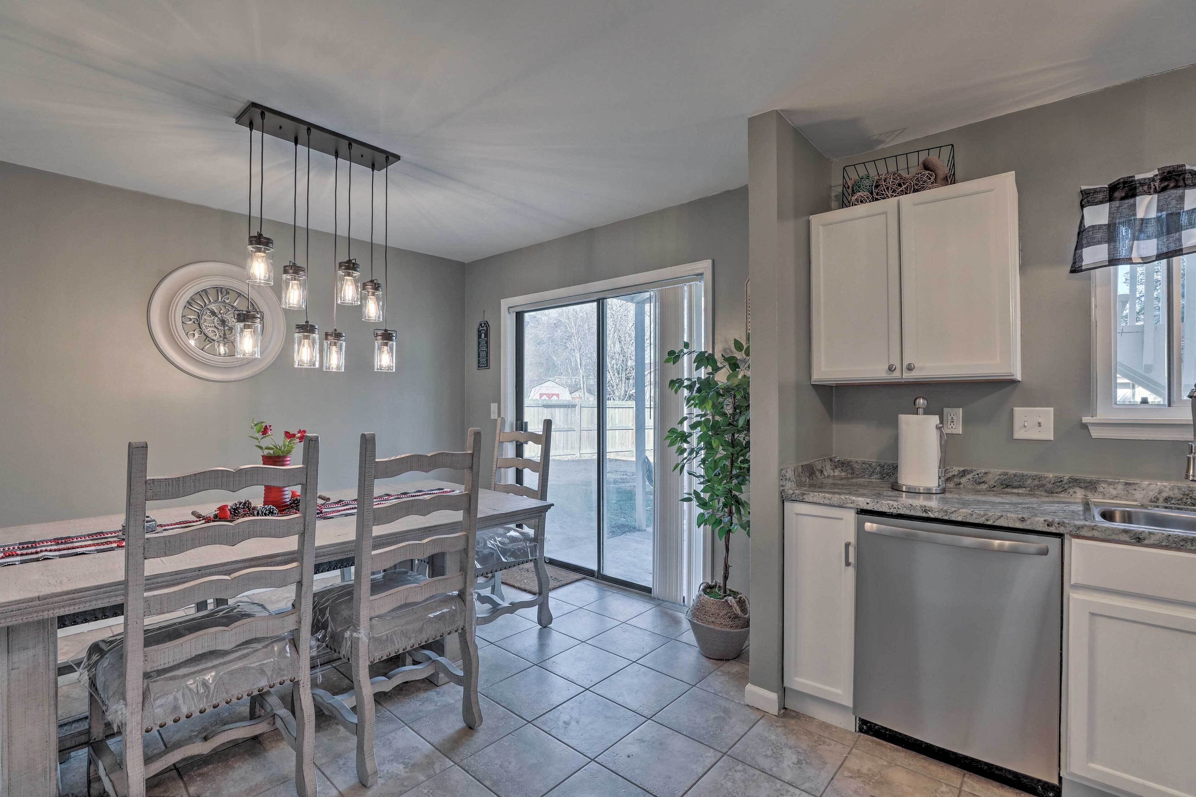 House (4 Bedrooms) | Interior