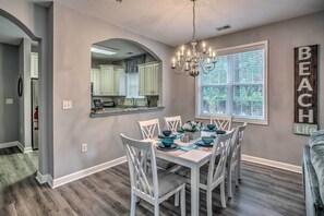 Apartment (2 Bedrooms) | Interior - Pool & Golf Course Access: North Myrtle Beach Gem (North Myrtle Beach)