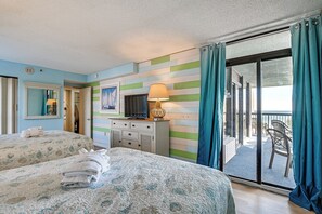 Apartment (1 Bedroom) | Interior - Oceanfront Myrtle Beach Rental w/ Pool! (Myrtle Beach)