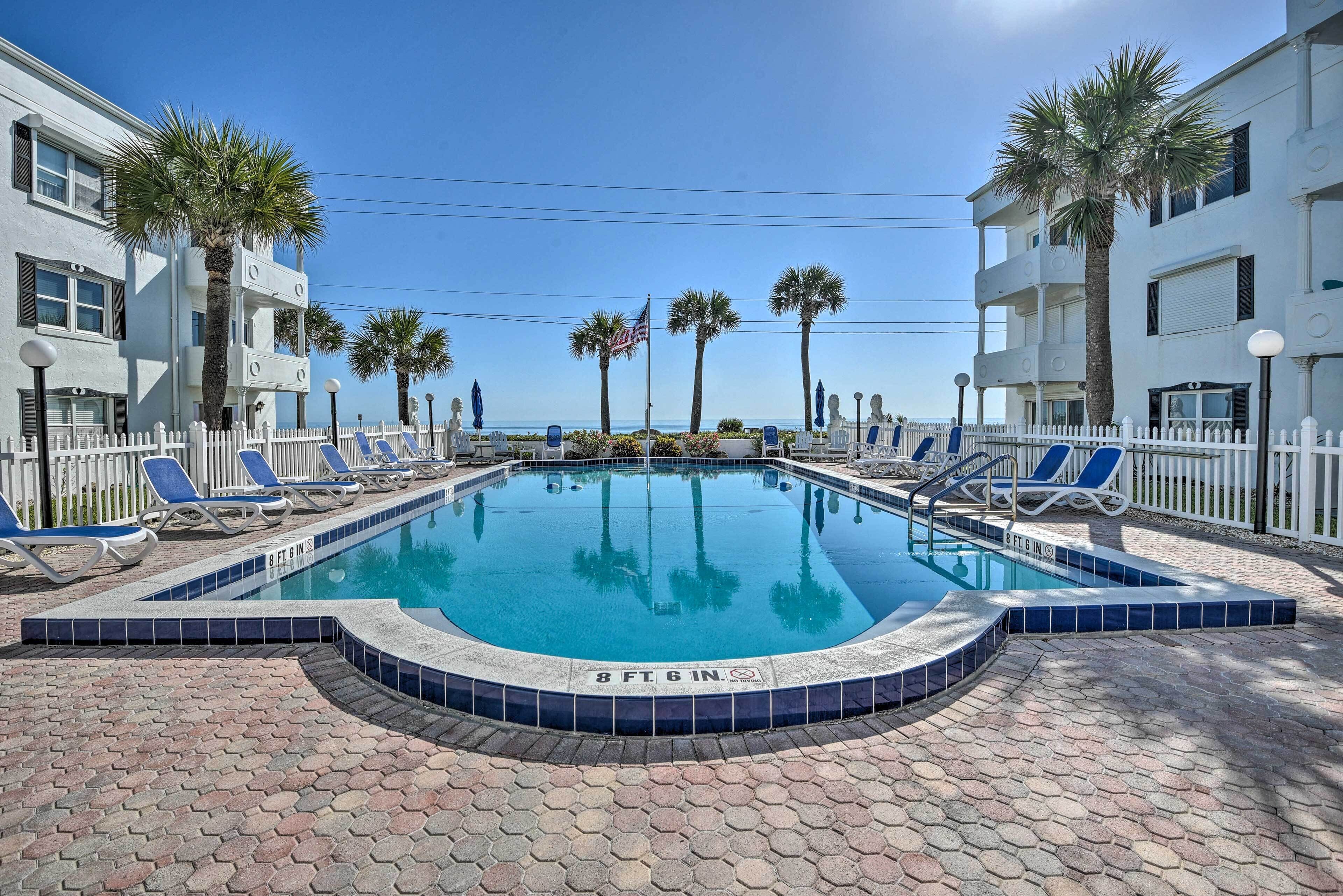 Apartment (2 Bedrooms) | Front of property