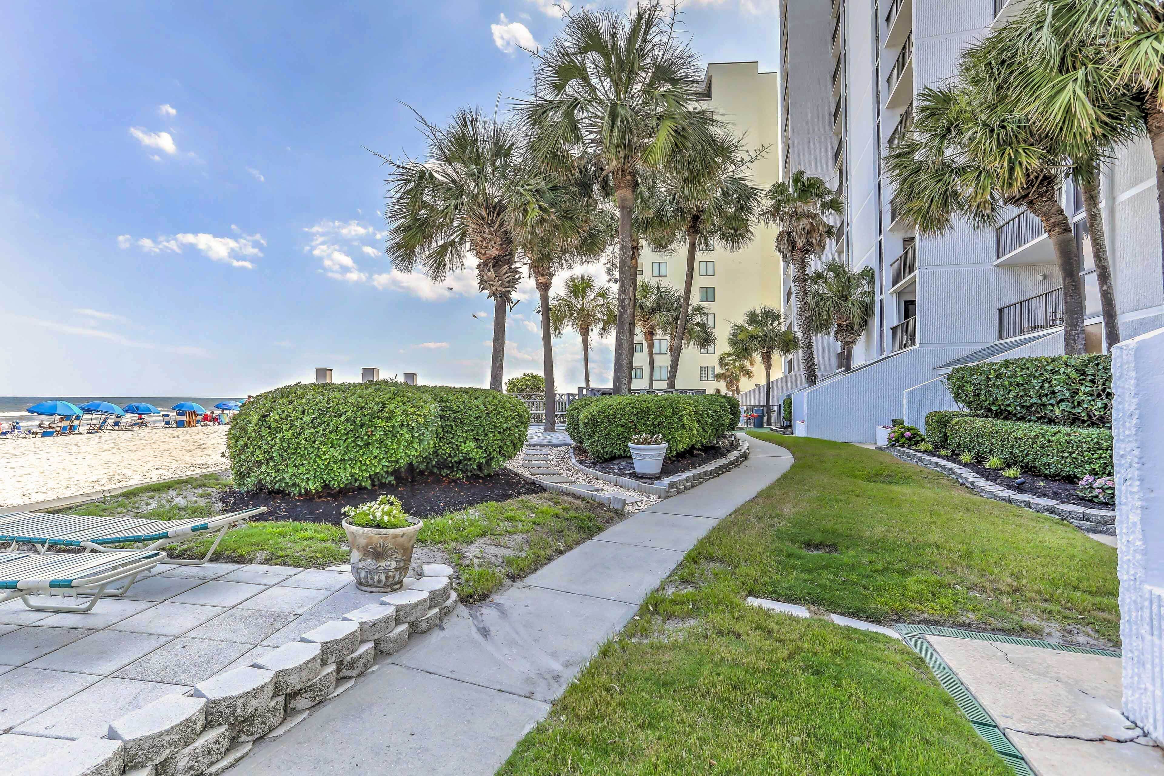 Oceanfront Myrtle Beach Condo w/ Outdoor Pool