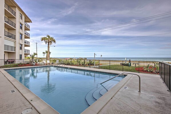 Apartment (2 Bedrooms) | Front of property - Oceanfront Ormond Beach Condo w/ Pool Access! (Ormond Beach)